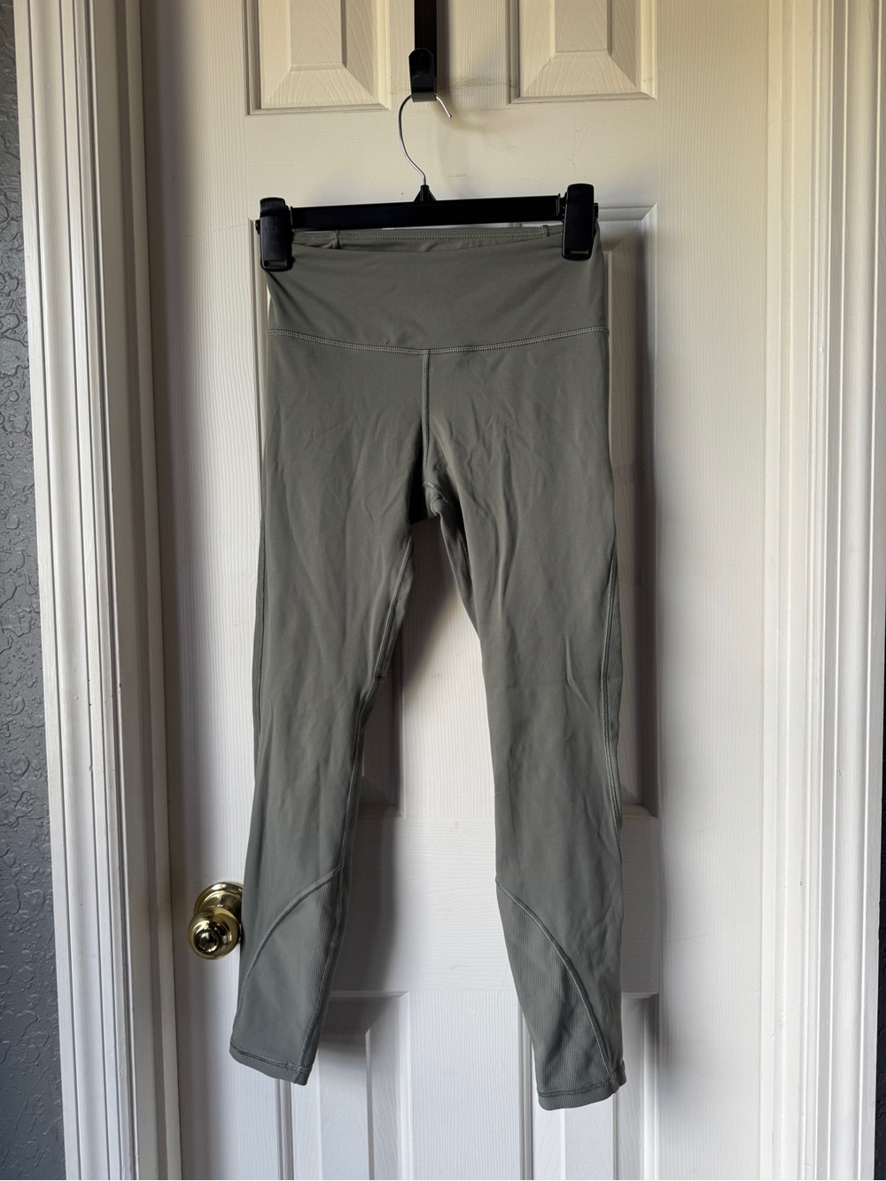Light Olive Green Mid-Waist Athletic Leggings